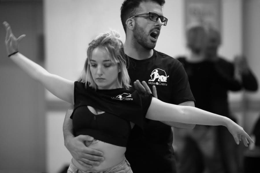 Victor Martos & Cristina Avila teaching Bachata