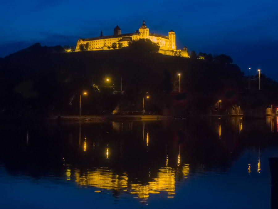 Festung Marienburg vom Stadtstrand aus gesehen